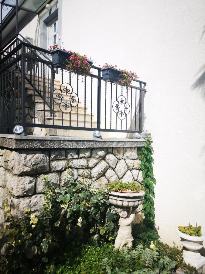 Apartments By The Sea Selce, Crikvenica - 16375 Extérieur photo