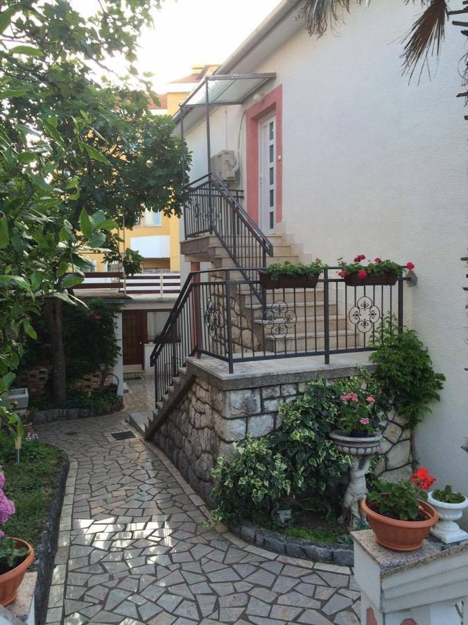 Apartments By The Sea Selce, Crikvenica - 16375 Extérieur photo